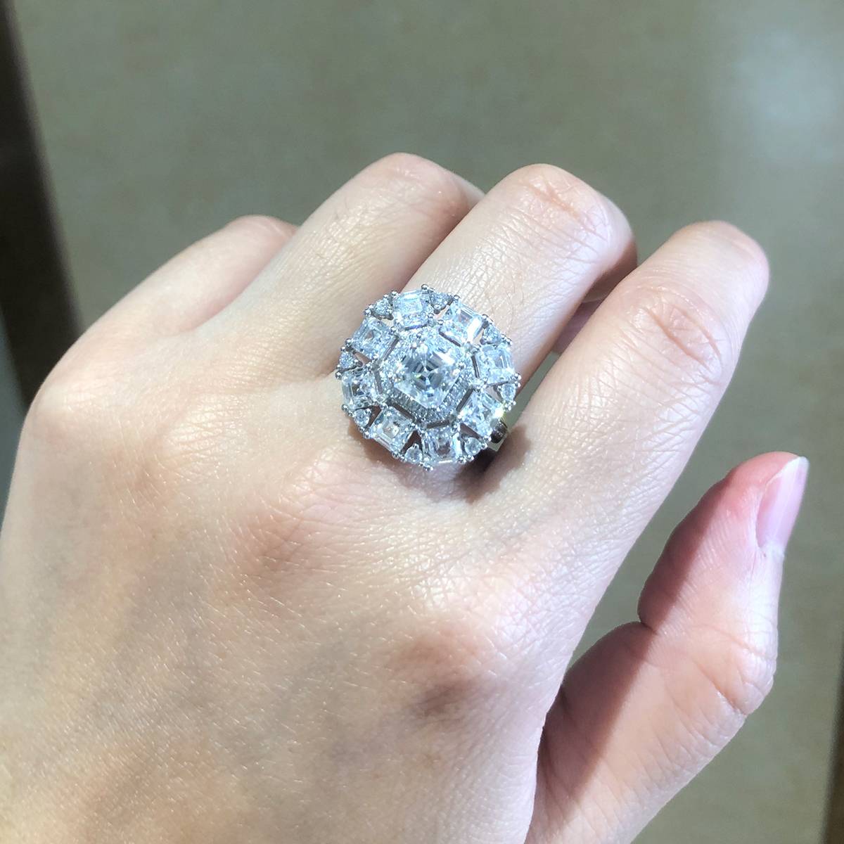 Luxury Small Square Diamond Set Women's Ring S925 Silver Plated Platinum Customized Selection Main Stone Moissanite 1.0ct/Side Stone Cubic Zirconia